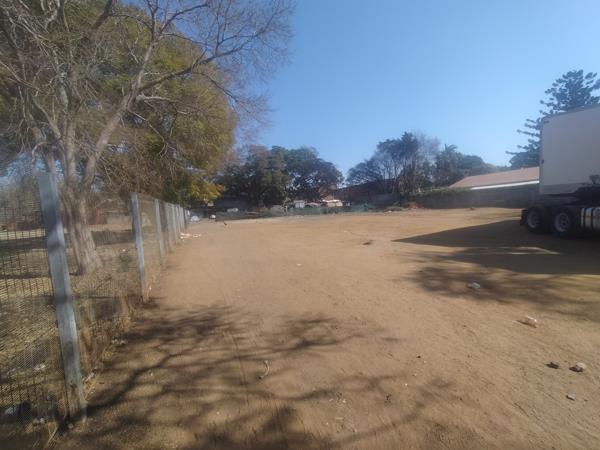 2 552 m² Land