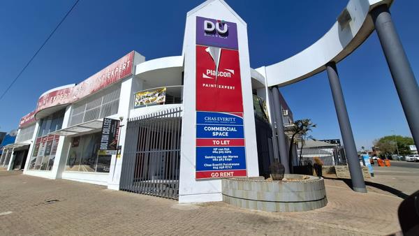 140  m² Commercial space