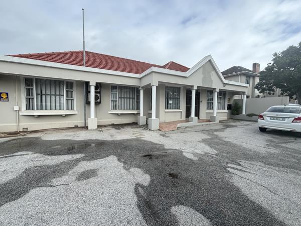 300 m² Commercial space