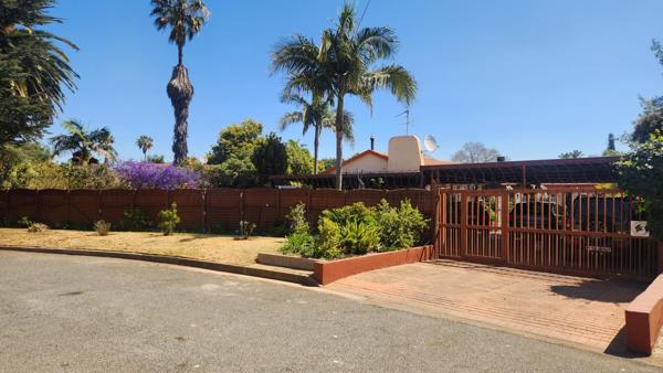 8 Bedroom House