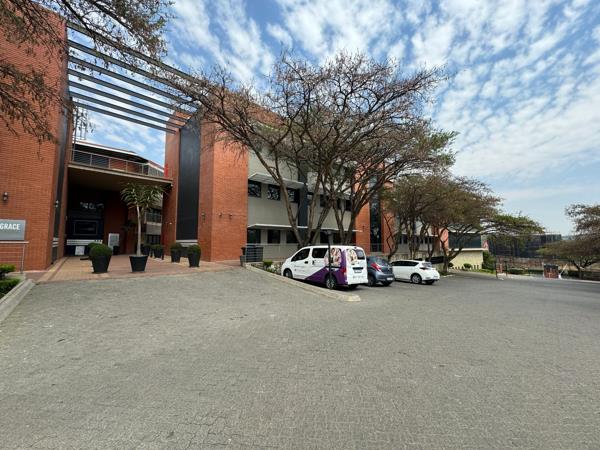 159 m² Commercial space