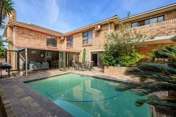 6 Bedroom House