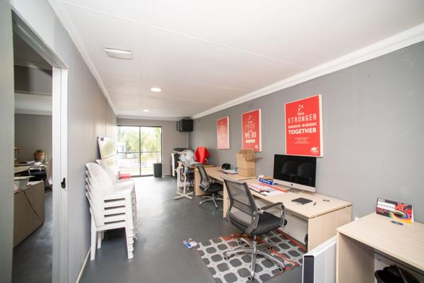 140 m² Commercial space