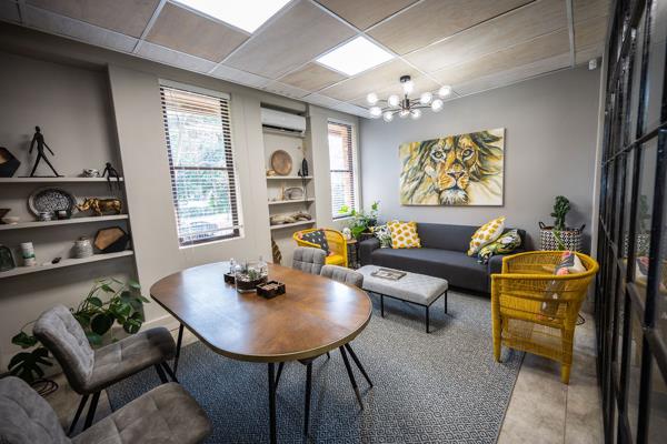 301 m² Commercial space