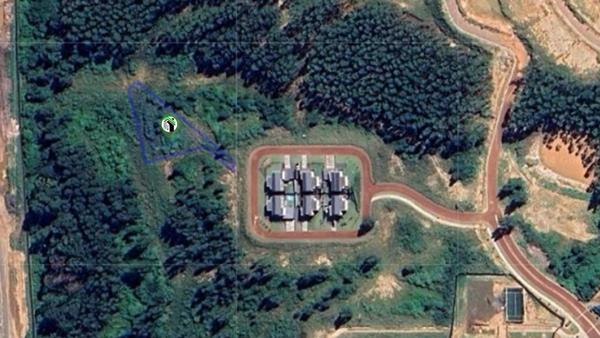 1 243 m² Land