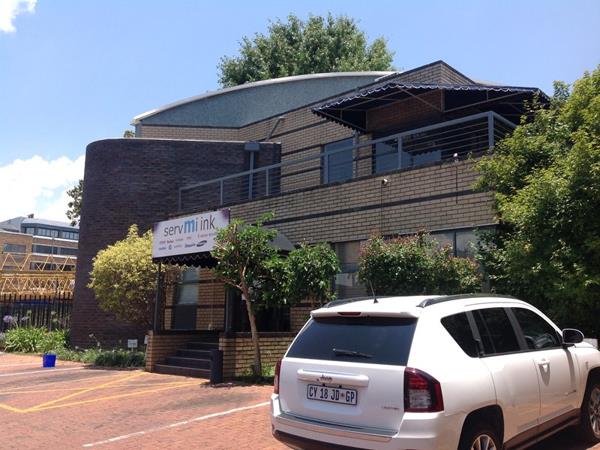 182  m² Office Space