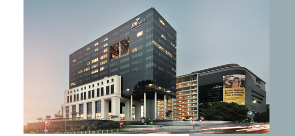 4 000 m² Commercial space