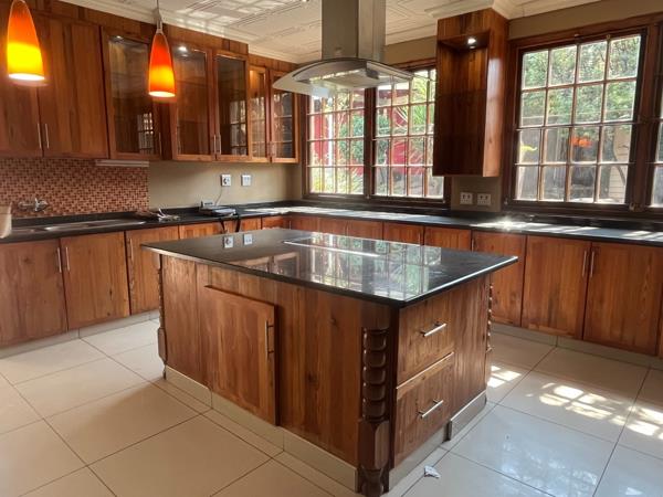 5 Bedroom House