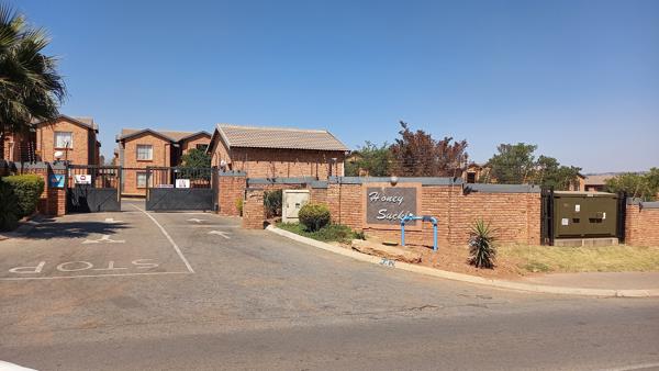 2 Bedroom Townhouse
