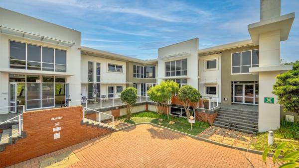 195  m² Commercial space