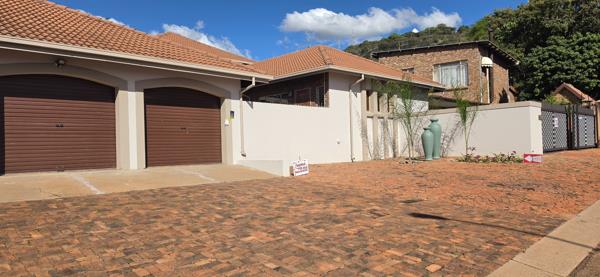 6 Bedroom House
