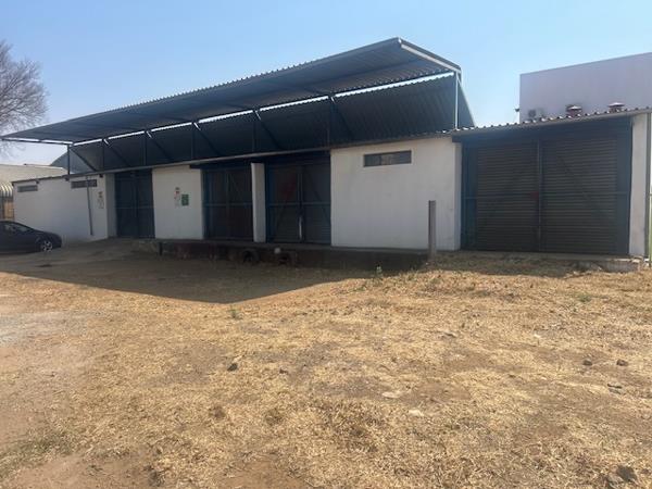 1 994 m² Commercial space