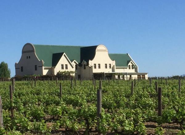 900 m² Commercial space