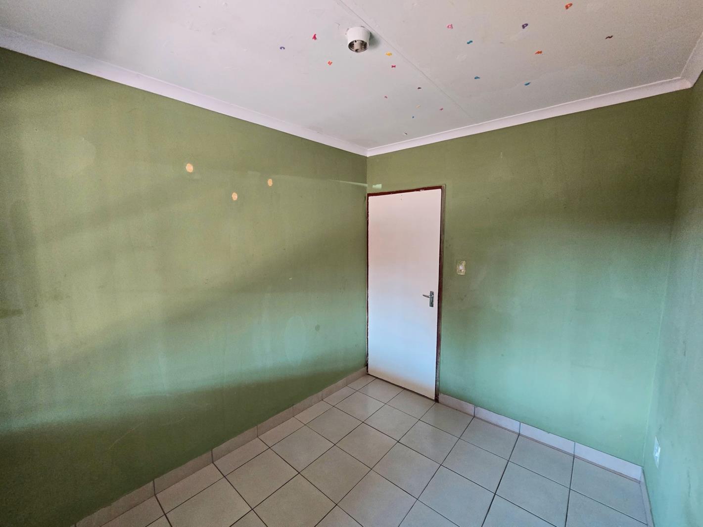 House in Johannesburg - View 5