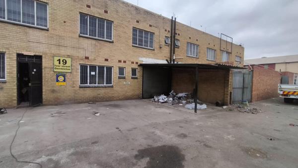 350  m² Commercial space