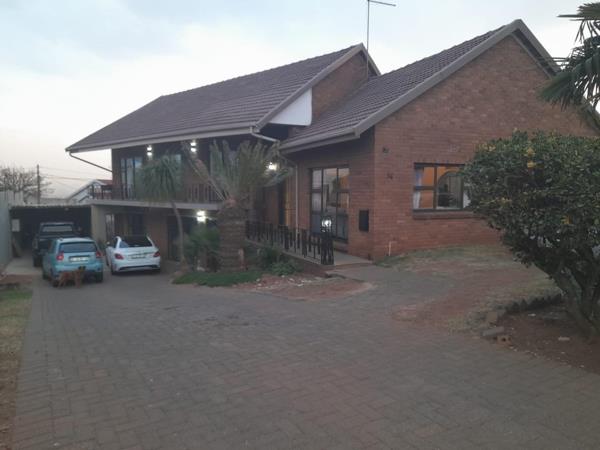 5 Bedroom House