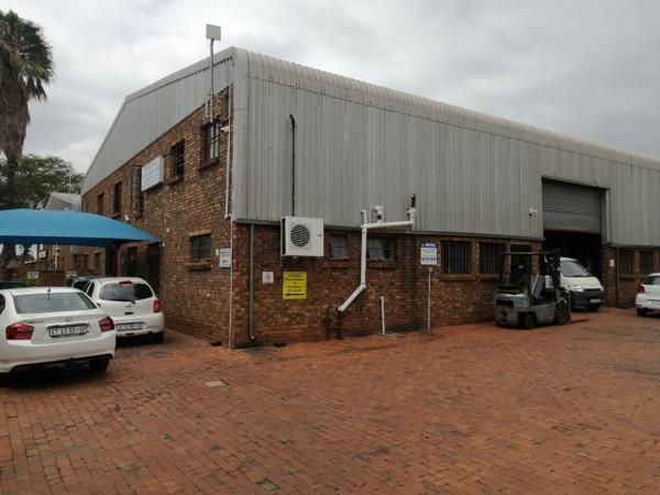 1 365  m² Commercial space