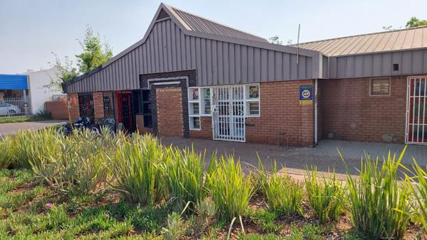 65 m² Commercial space