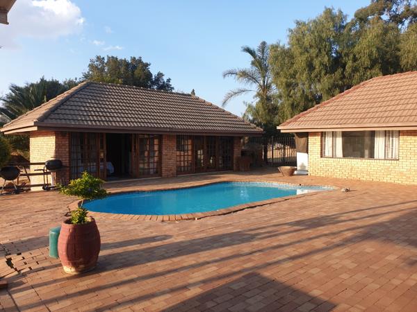 5 Bedroom House
