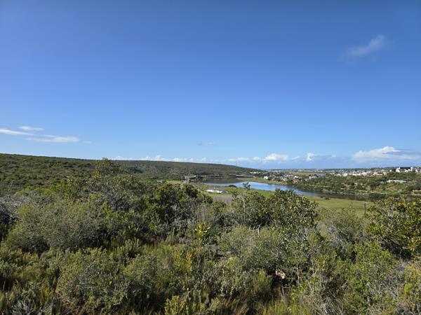 700 m² Land