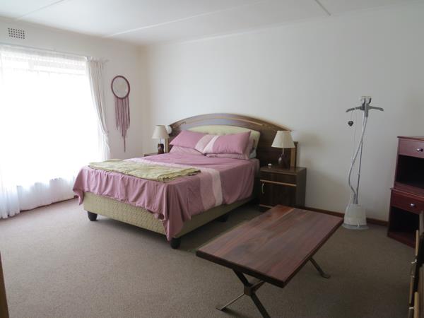 1 Bedroom Flat