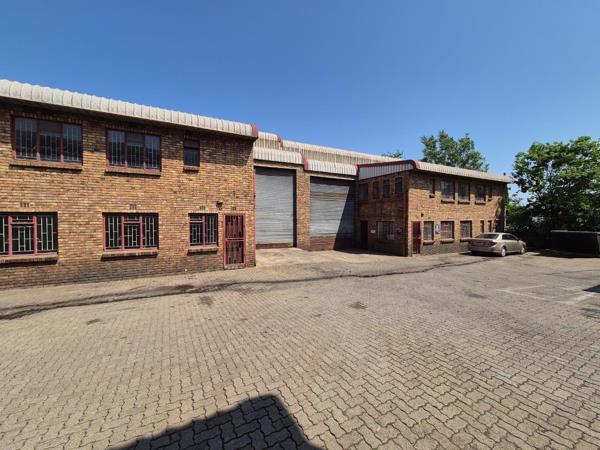 2 400 m² Industrial space