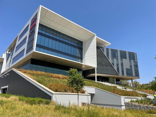 1 233.1 m² Commercial space