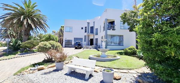 8 Bedroom House