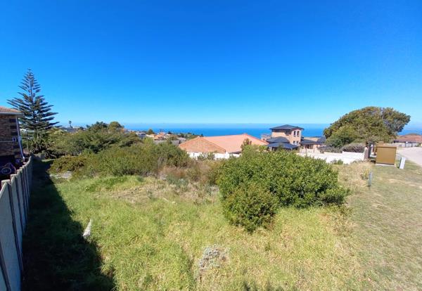 900 m² Land