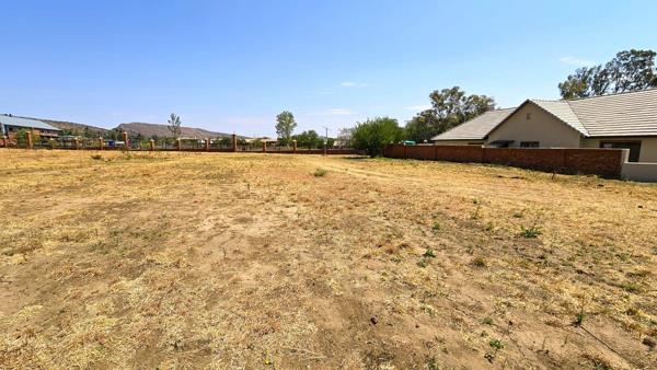 1 023 m² Land