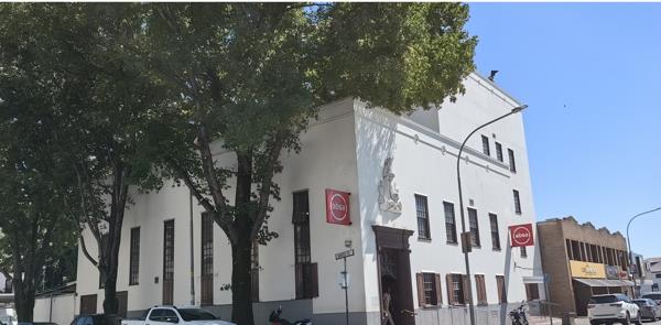 1 663  m² Commercial space