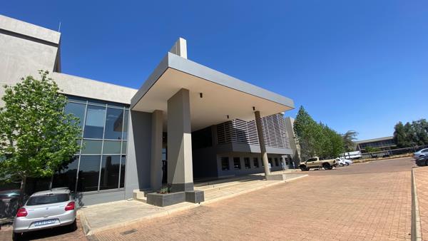 220 m² Commercial space