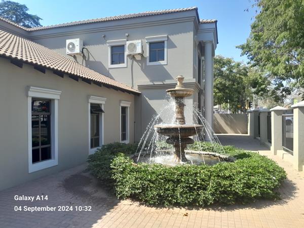 2 000 m² Commercial space