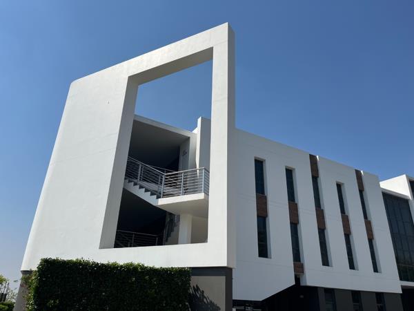 2 592 m² Commercial space