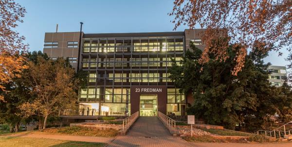 9 000 m² Commercial space