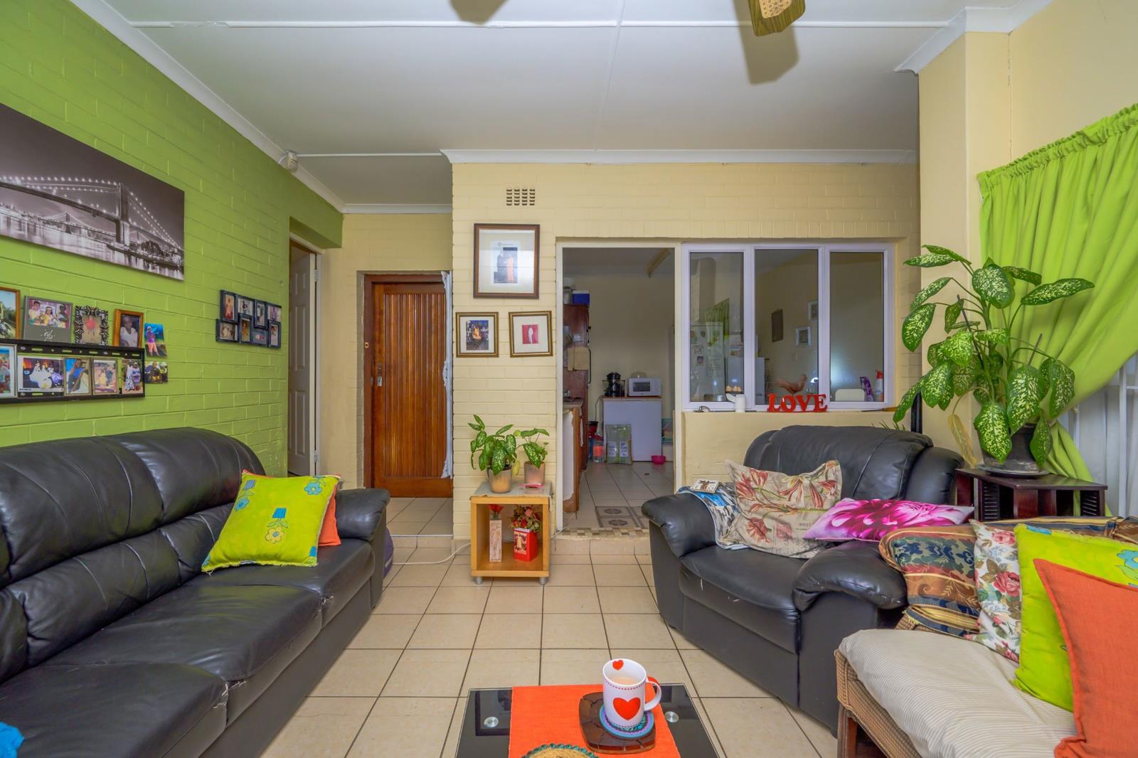 House in Park Hill - More