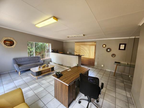 130  m² Commercial space