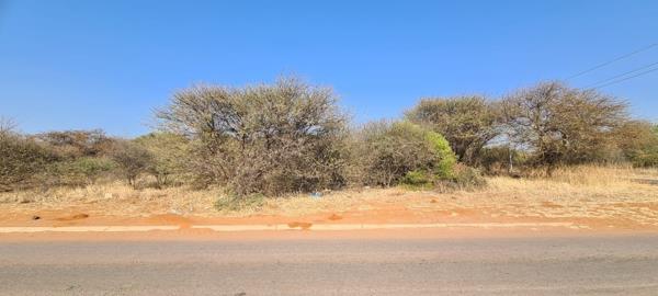 3 713 m² Land