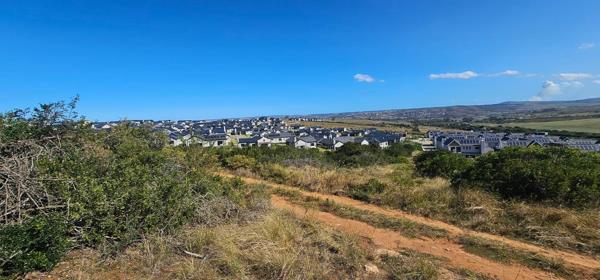 675 m² Land
