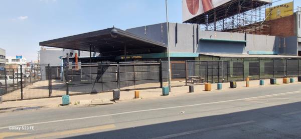 1 200  m² Industrial space