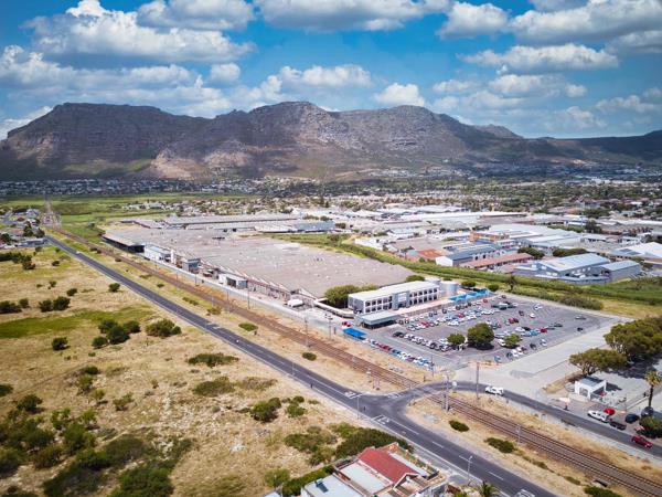 1 517  m² Industrial space