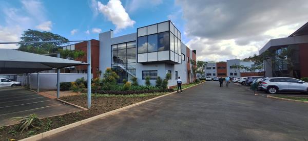 645  m² Commercial space