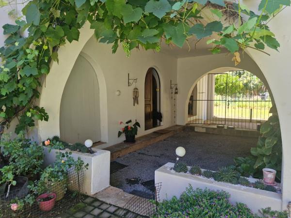 3 Bedroom Garden Cottage