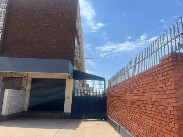 2 400 m² Industrial space