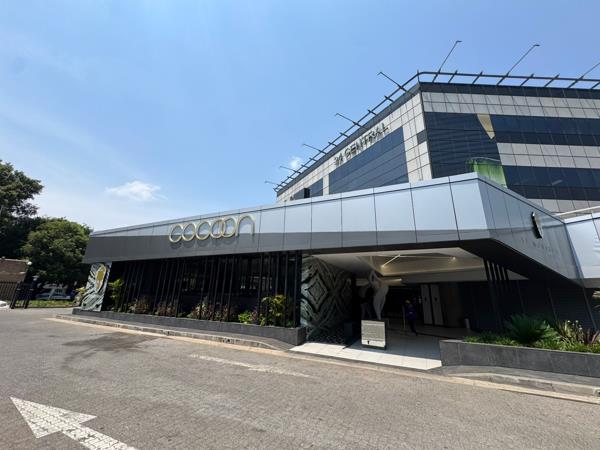 243 m² Commercial space