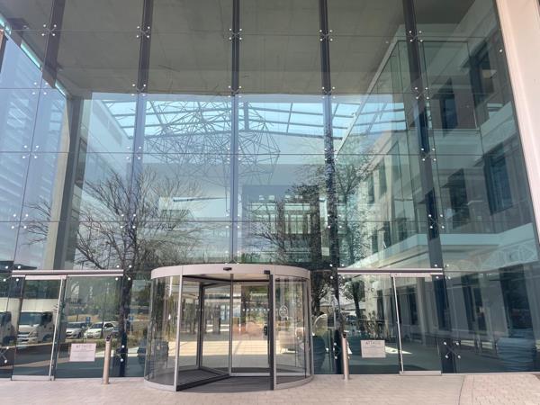 2 000 m² Commercial space