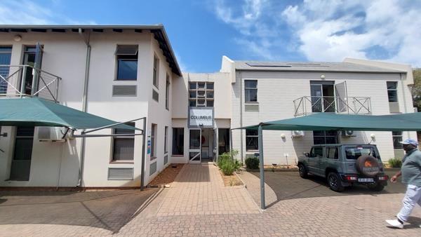 159  m² Commercial space