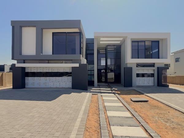 6 Bedroom House