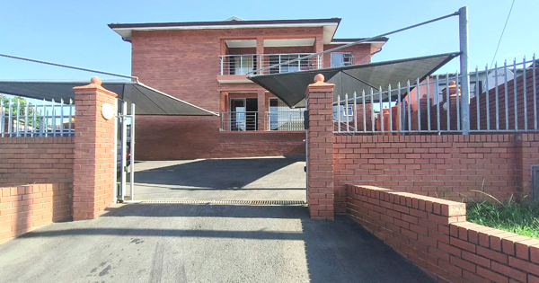 8 Bedroom House