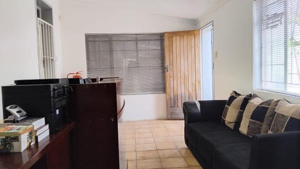 3  m² Commercial space